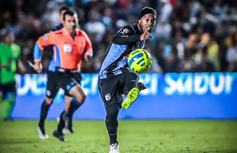 察官被解雇 察官被解雇