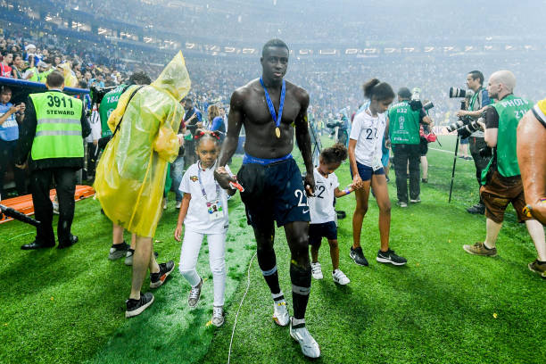 赛中屡次上 赛中屡次上