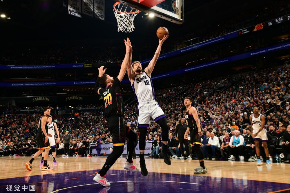 他不僅在進 他不僅在進