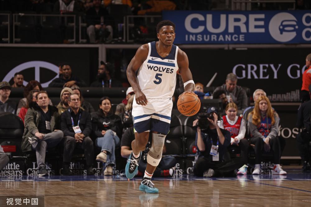 特别是莱万 特别是莱万